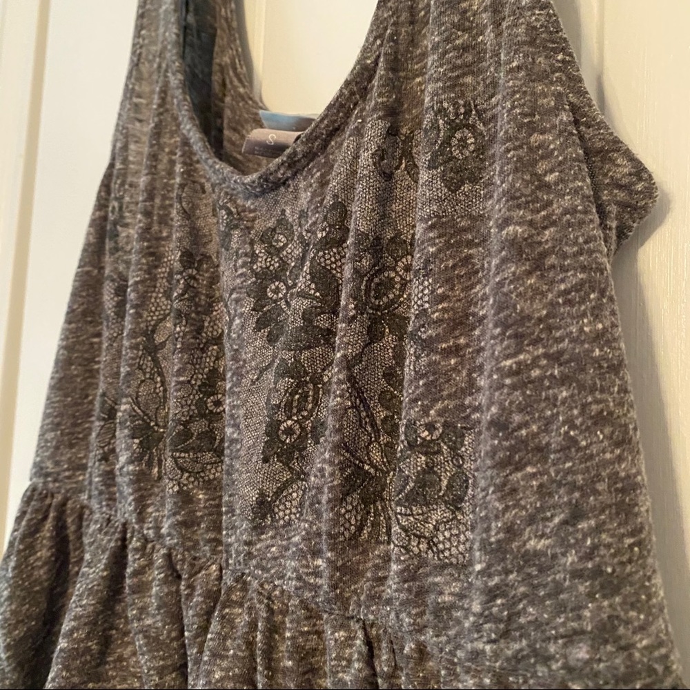 Grey tank top